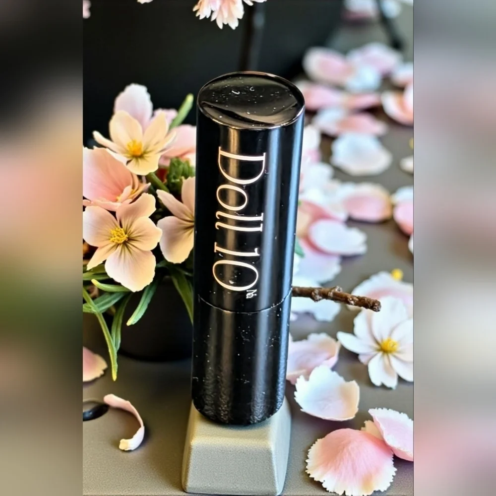 Doll 10 Shop Till You Drop (Soft Nude Pink) Lipstick (New)